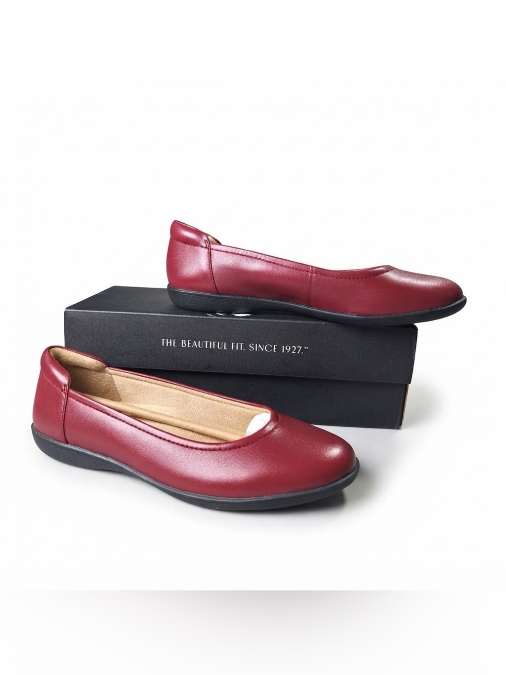 Naturalizer Flexy Red Leather Ballet Flats Women's Size 7.5M New in Box